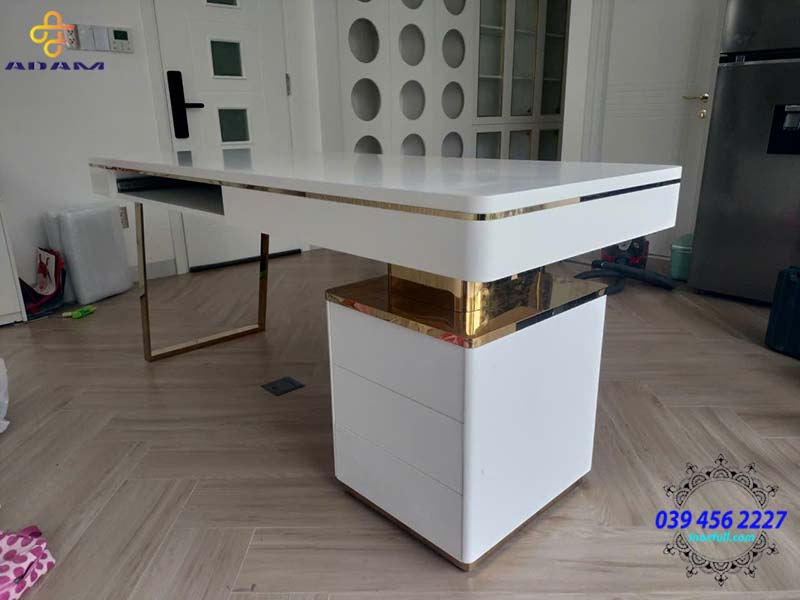 ban-inox-304-ma-vang